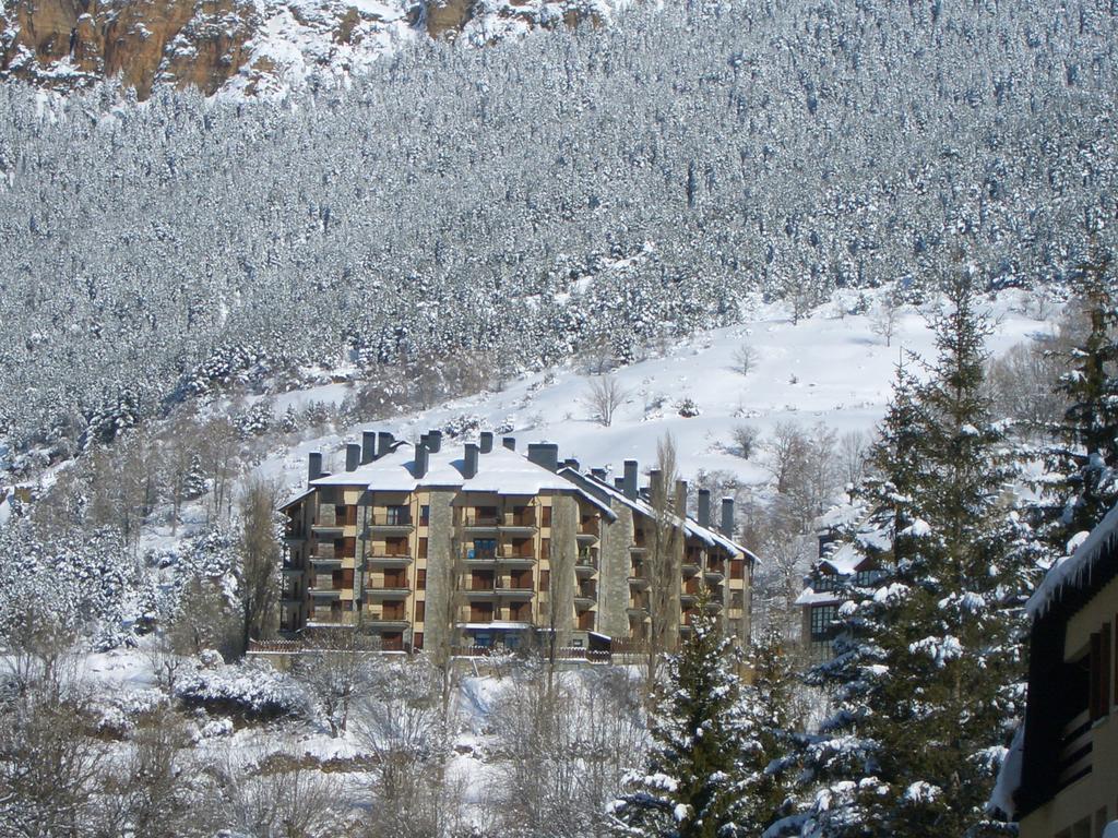 Apartamentos Ball Benas Edificio Prados De Velarta Cerler Εξωτερικό φωτογραφία